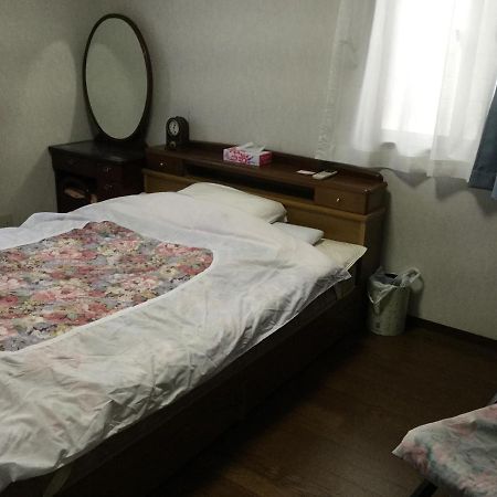 Guesthouse Cosmo Tokusima Kültér fotó