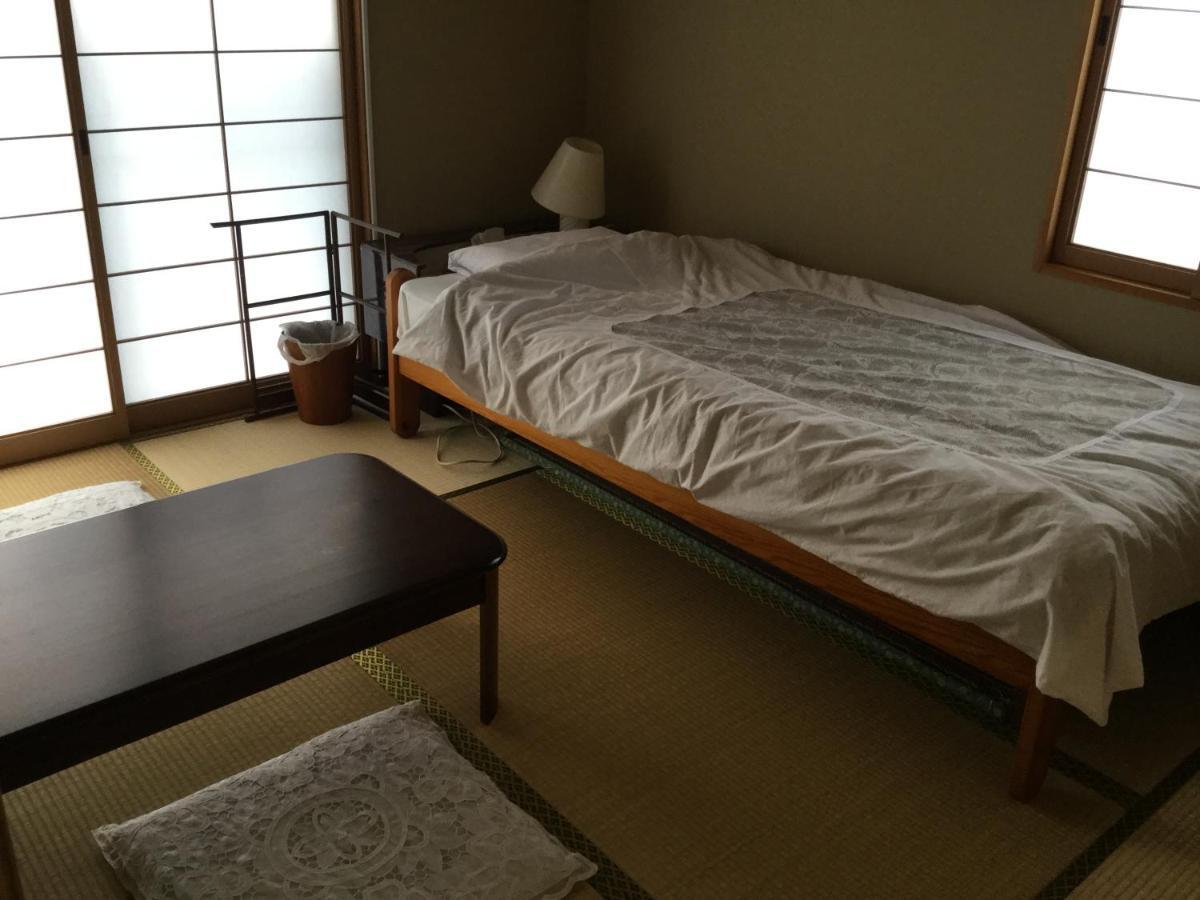 Guesthouse Cosmo Tokusima Kültér fotó