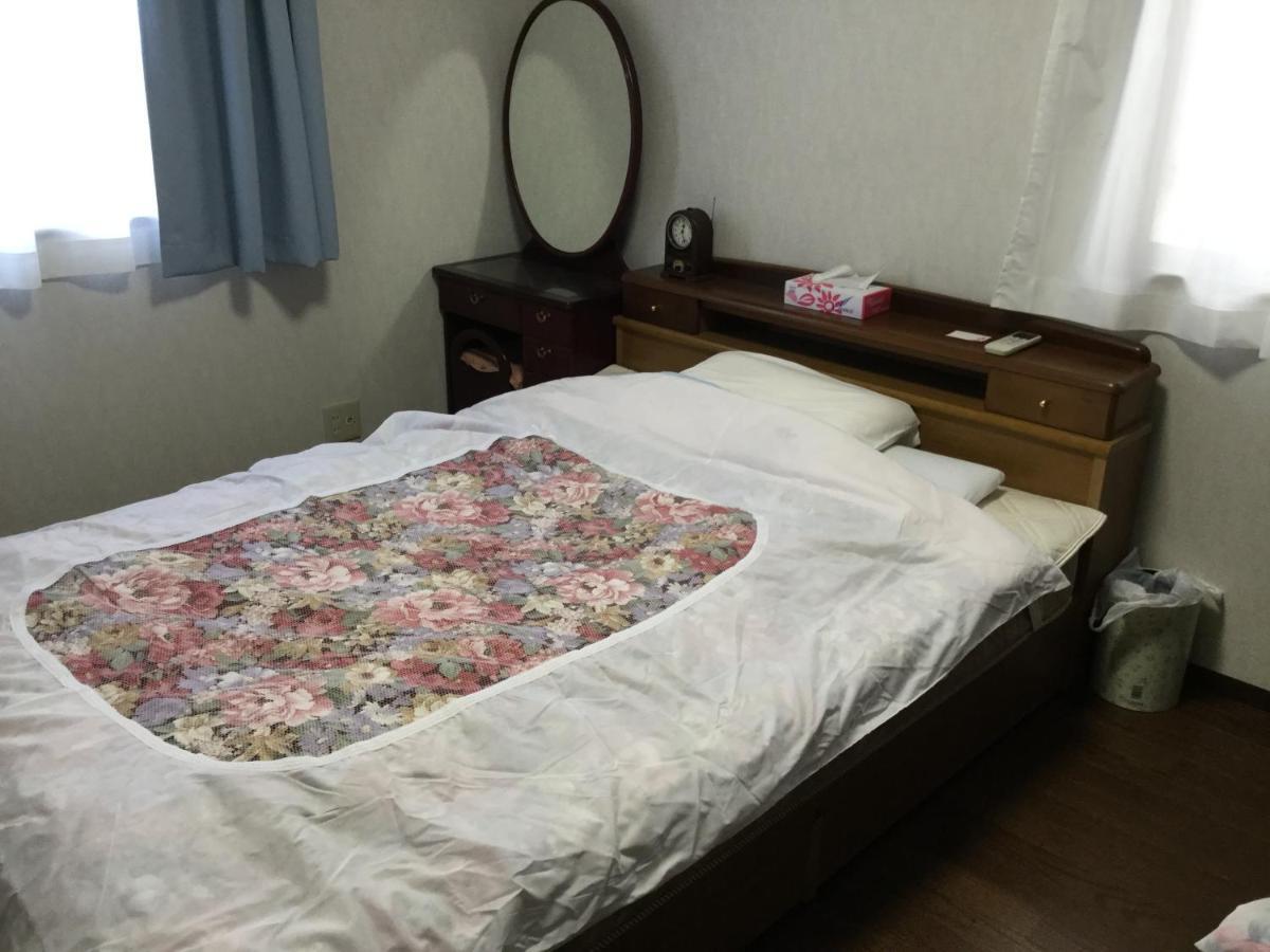 Guesthouse Cosmo Tokusima Kültér fotó